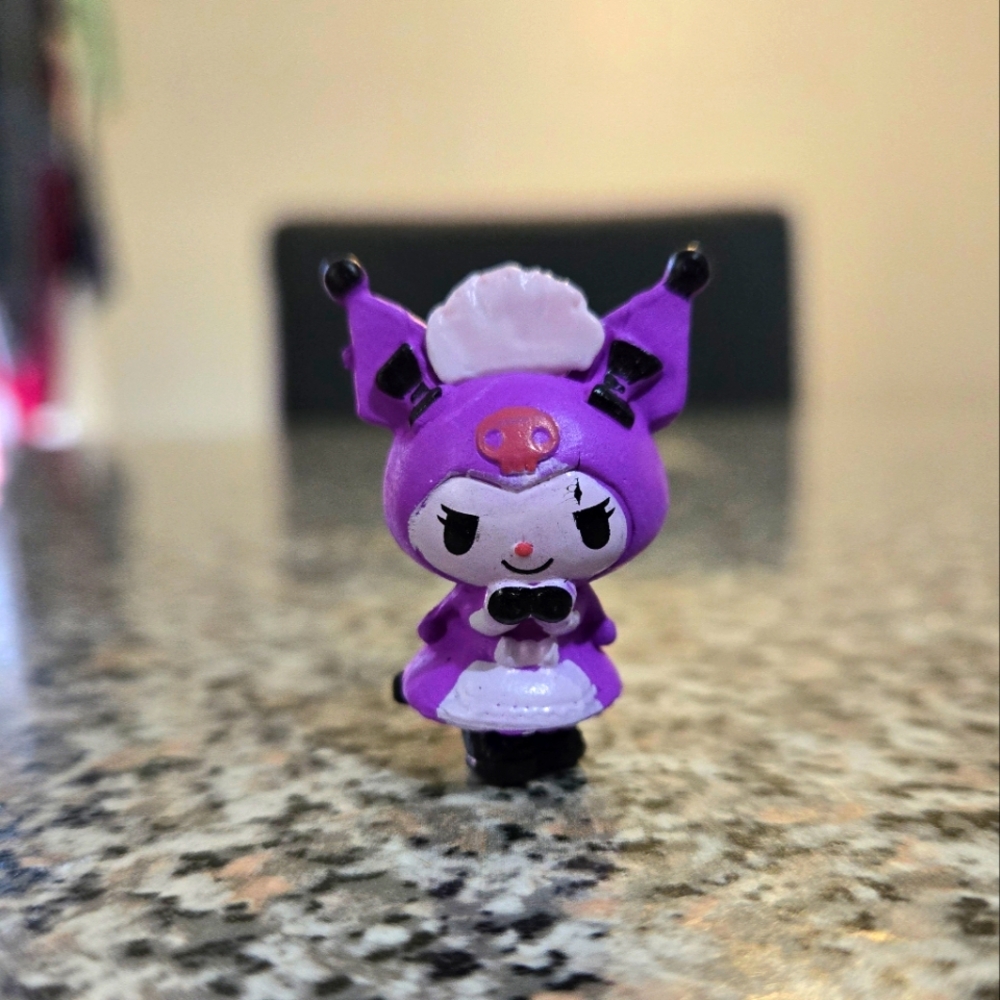 🍒🍒 Kuromi In Purple Maid Outfit Figurine
